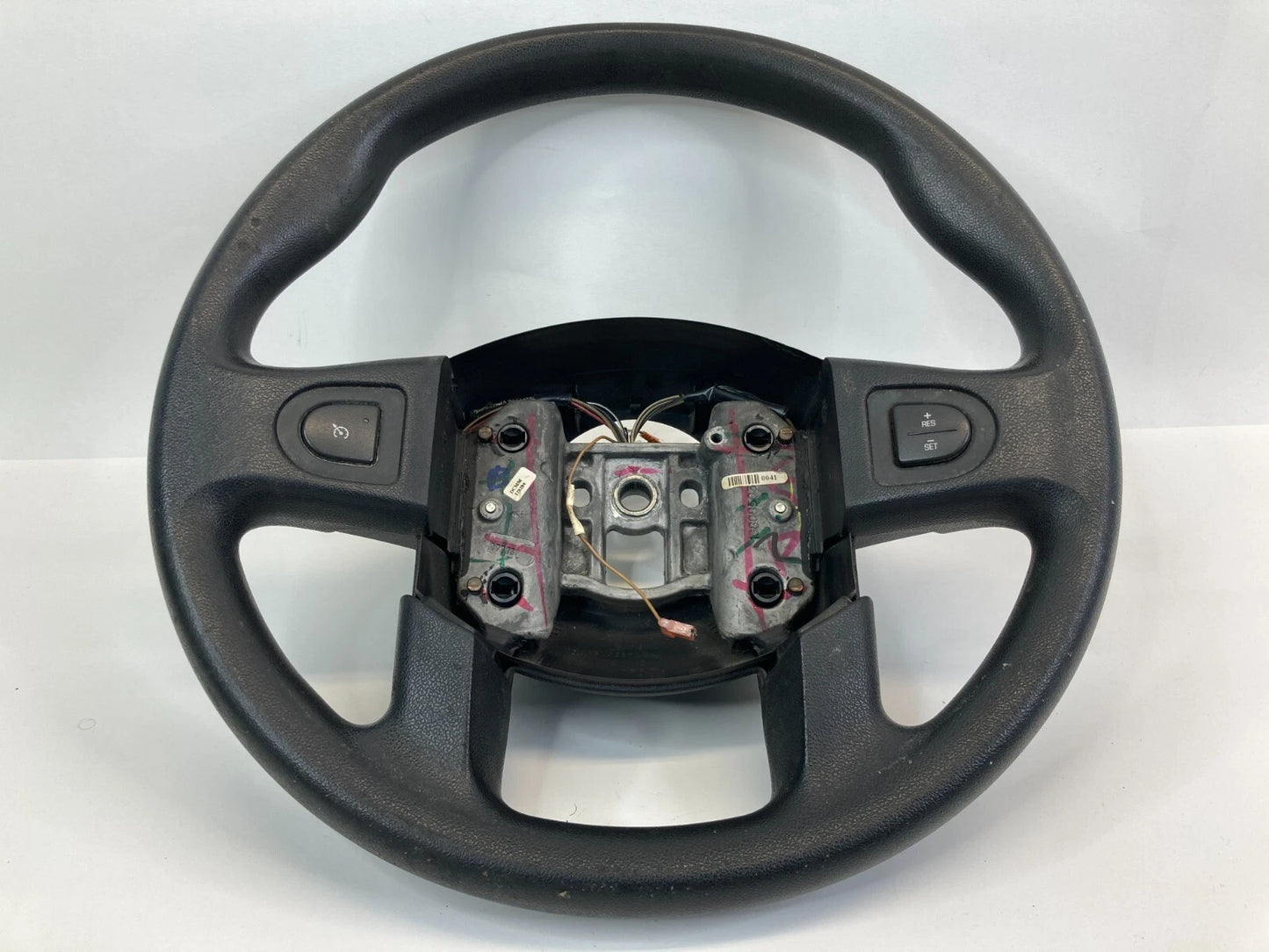 2005 2006 PONTIAC G6 SEDAN STEERING WHEEL W/ CRUISE CONTROL 4 SPOKE 22733068