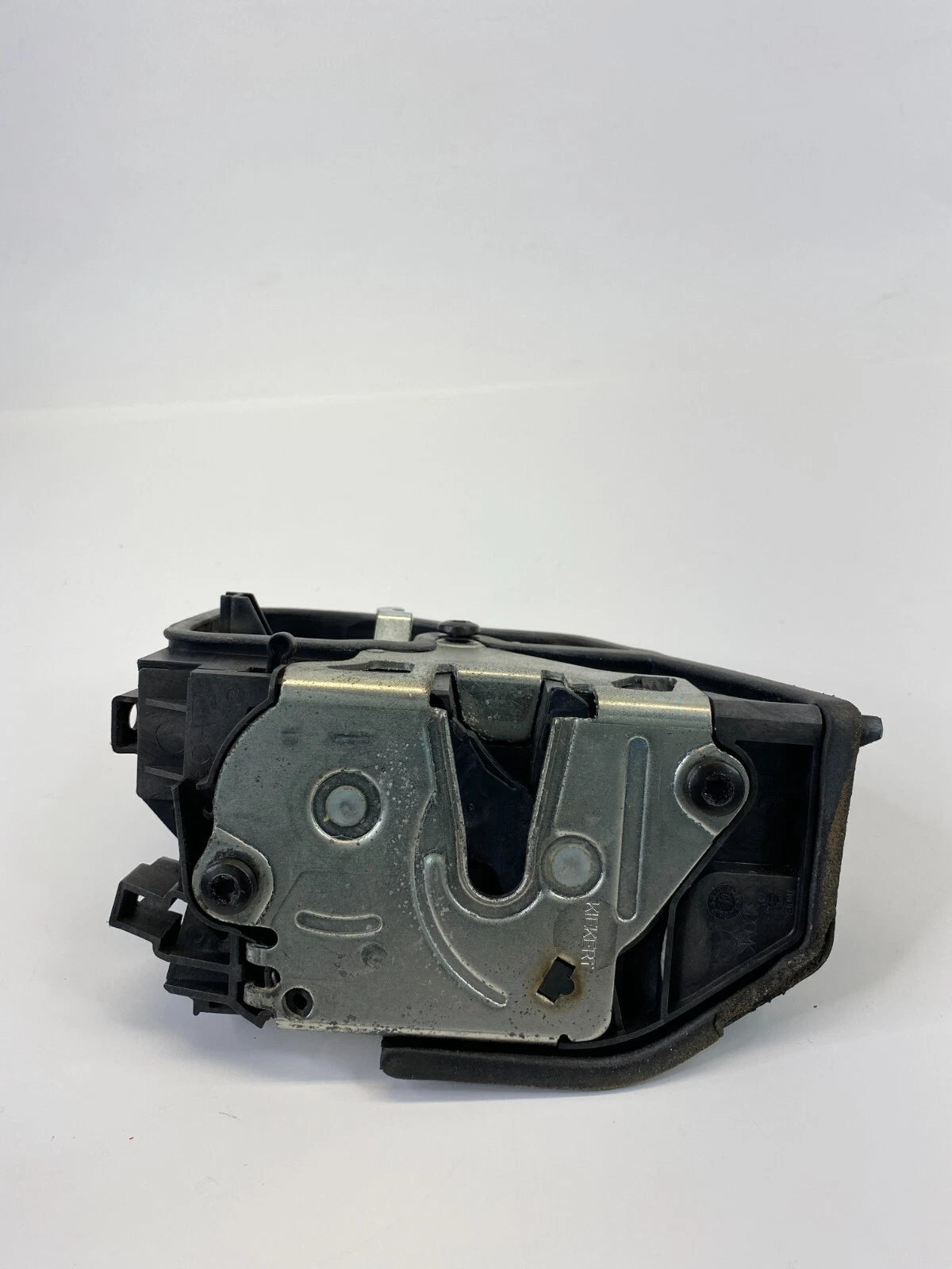 2004-2007 BMW 530I REAR RIGHT SIDE DOOR LOCK LATCH RELEASE ACTUATOR 7167070 OEM