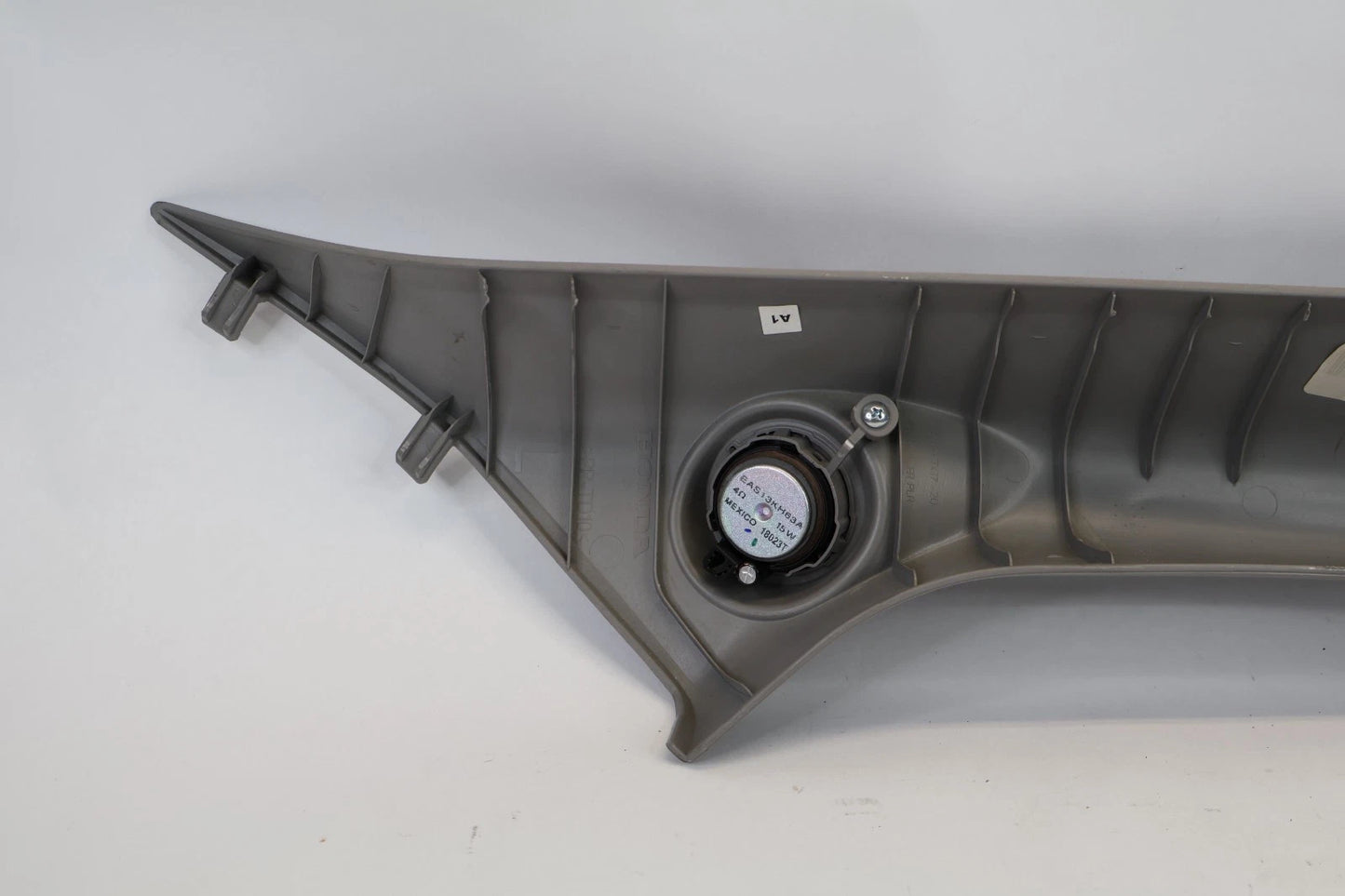 2016-2022 HONDA PILOT LEFT SIDE A-PILLAR COVER TRIM PANEL W/ SPEAKER 84151-TG7