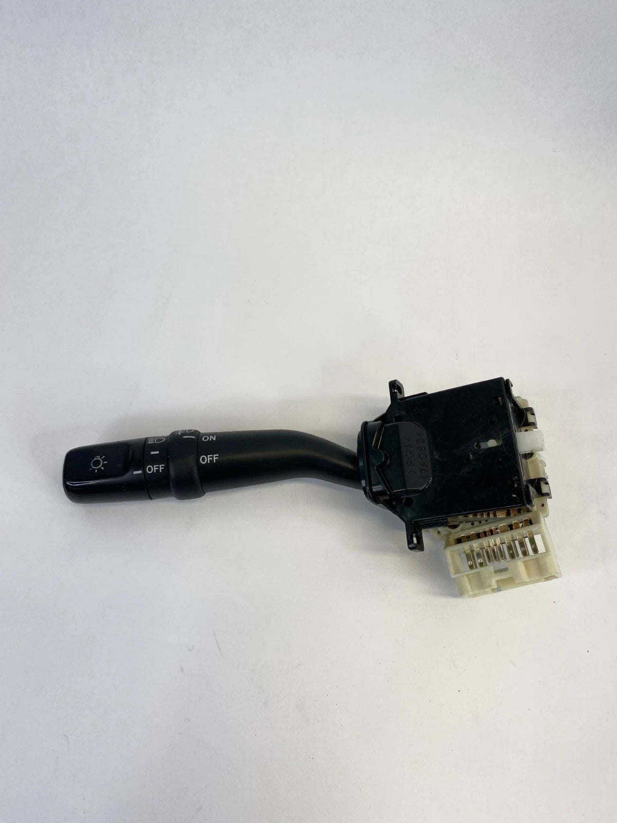2000-2006 TOYOTA TUNDRA HEADLIGHT TURN SIGNAL SWITCH CONTROL 17A0894 OEM