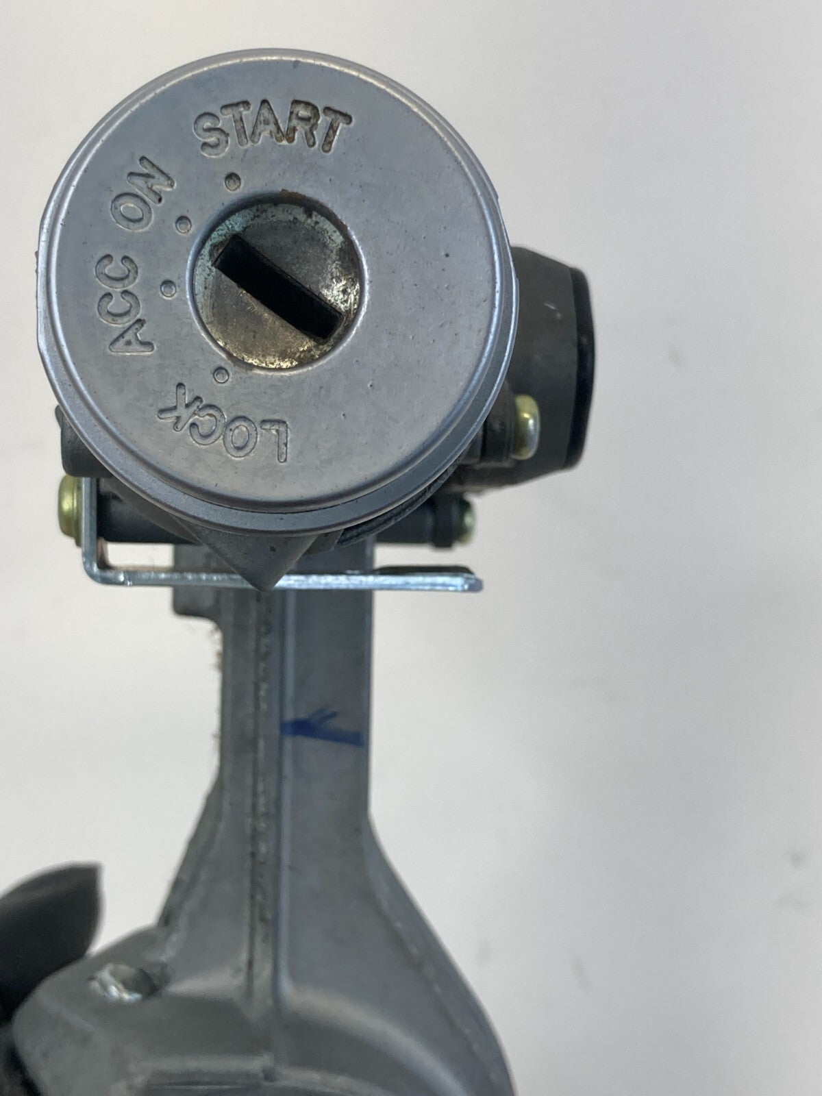 2005-2010 Kia Sportage 2.7L V6 A/T 4WD Ignition Switch Lock Cylinder W/ Key OEM