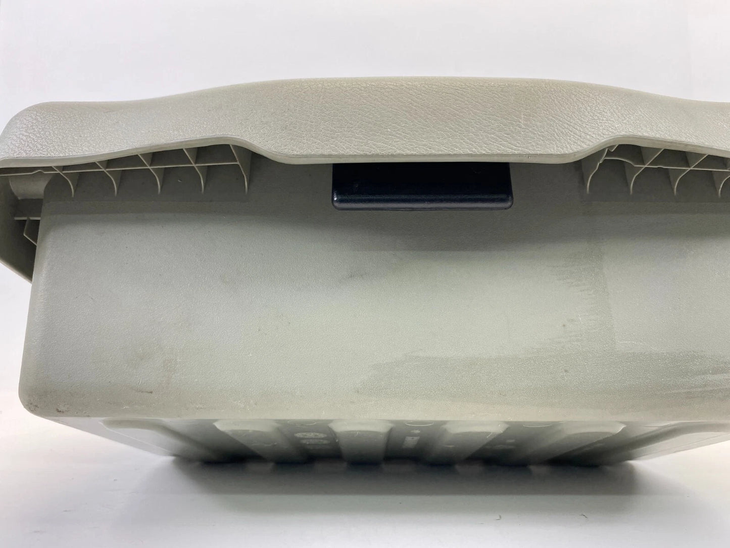 05-07 HONDA ODYSSEY FRONT RIGHT LOWER SEAT TRAY STORAGE COMPARTMENT 81395-SHJA
