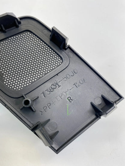 2003-2005 SUZUKI GRAND VITARA FRONT RIGHT PASSENGER TWEETER SPEAKER COVER TRIM