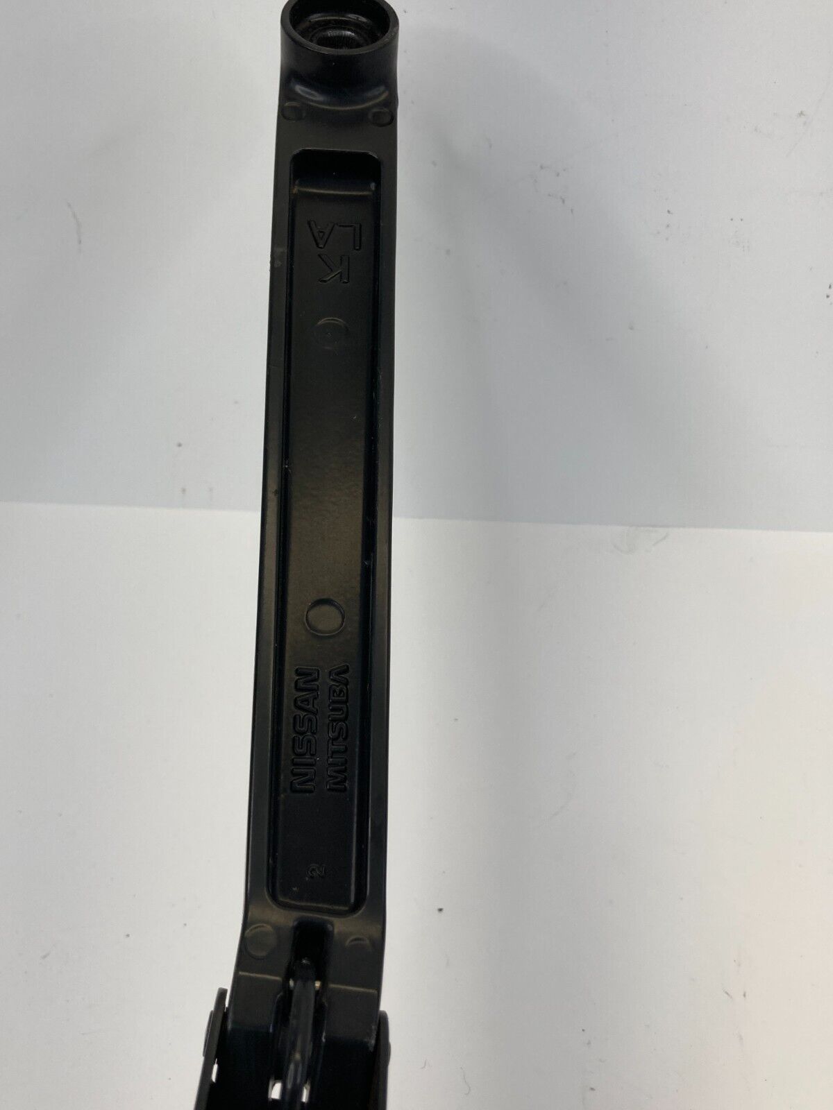 2008 09 10 11 12 2013 Nissan Rogue Front Windshield Wiper Arm Wiperarm