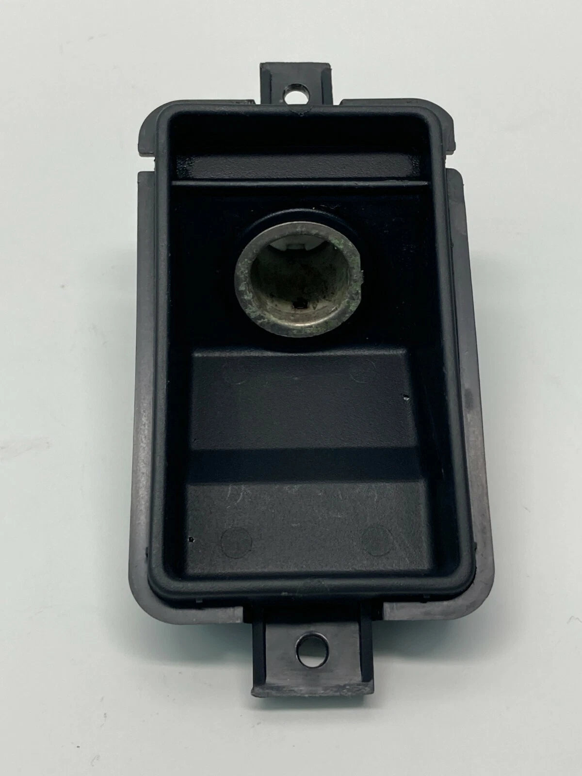 06 07 NISSAN MURANO CONSOLE POWER OUTLET SOCKET TRIM W/ BEZEL 96916-CA000 OEM