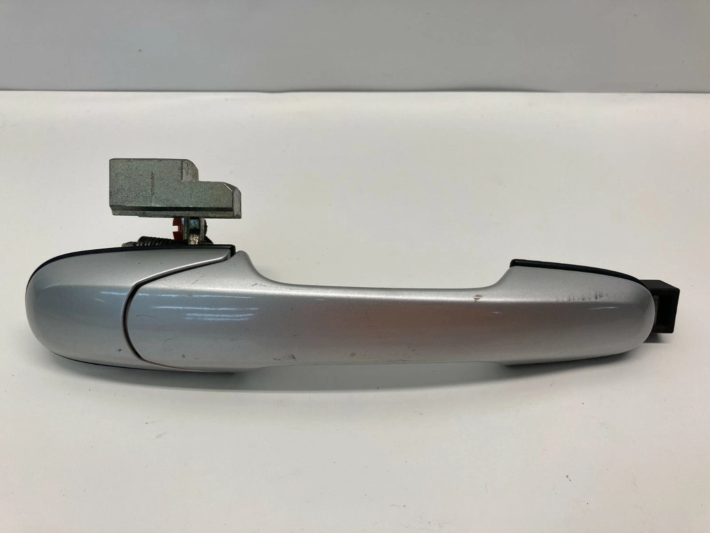 2003-2007 SUZUKI AERIO SEDAN REAR RIGHT SIDE EXTERIOR DOOR HANDLE ASSEMBLY OEM