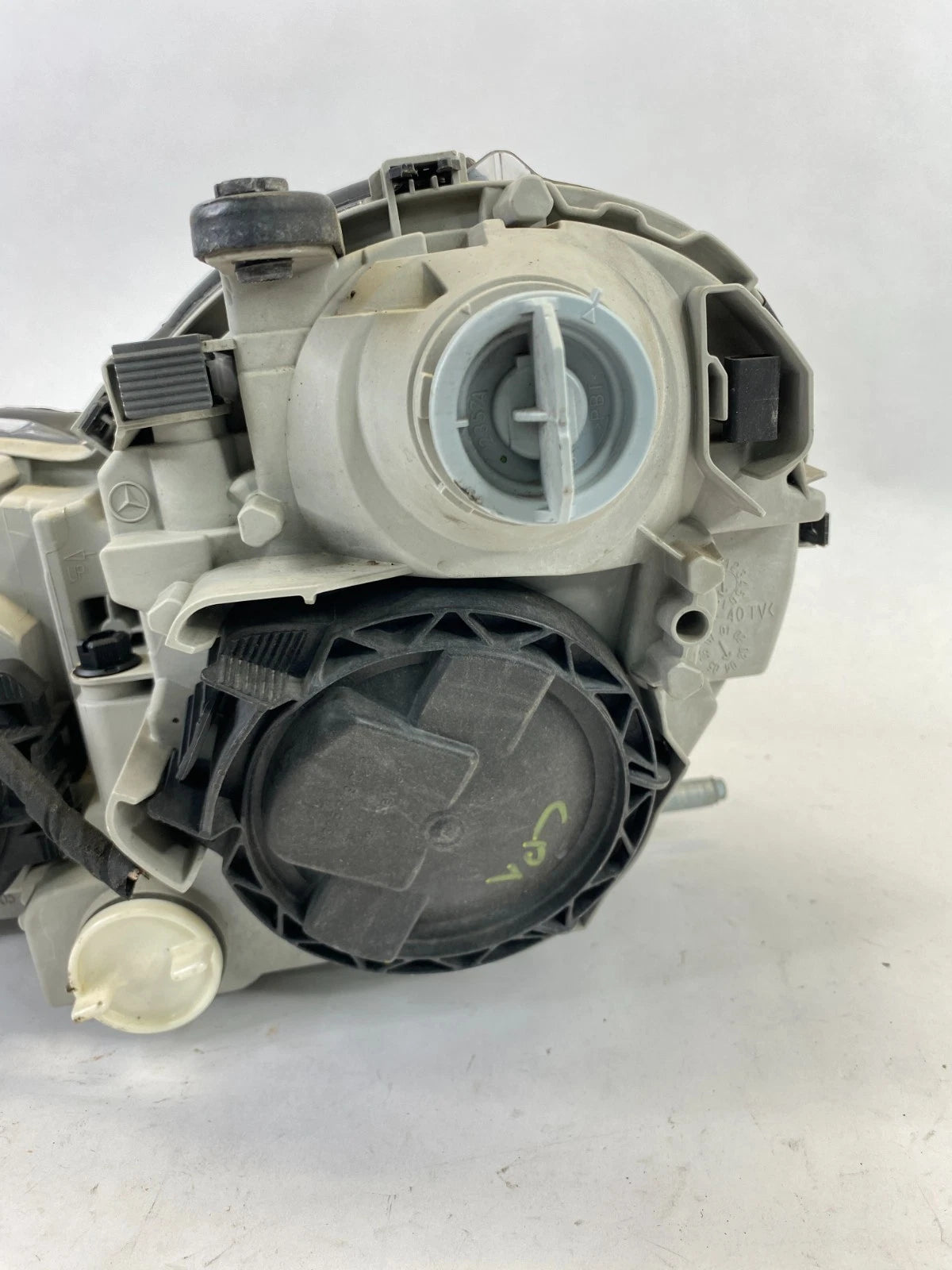 2001-2005 MERCEDES C240 RIGHT PASSENGER SIDE HALOGEN HEADLIGHT ASSEMBLY OEM