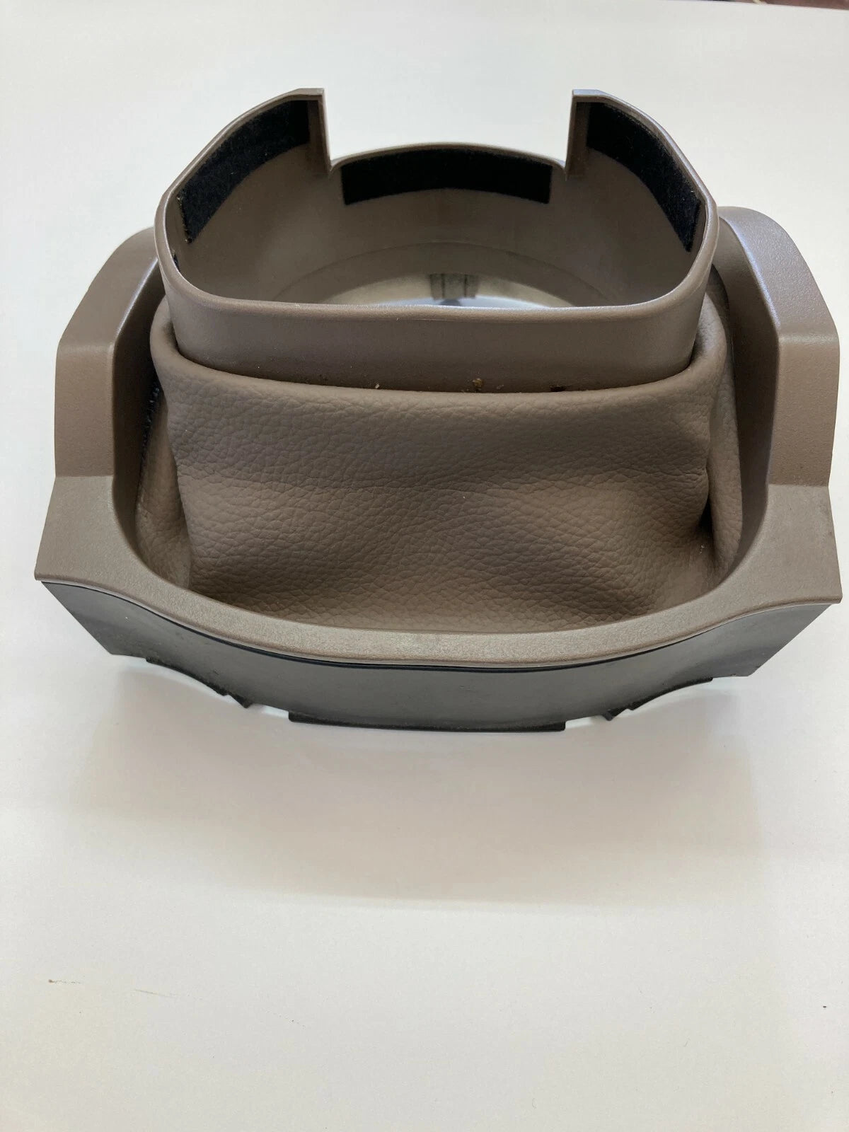 07-09 MERCEDES-BENZ R320 LOWER STEERING COLUMN COVER BOOT SHROUD A2514600195 OEM