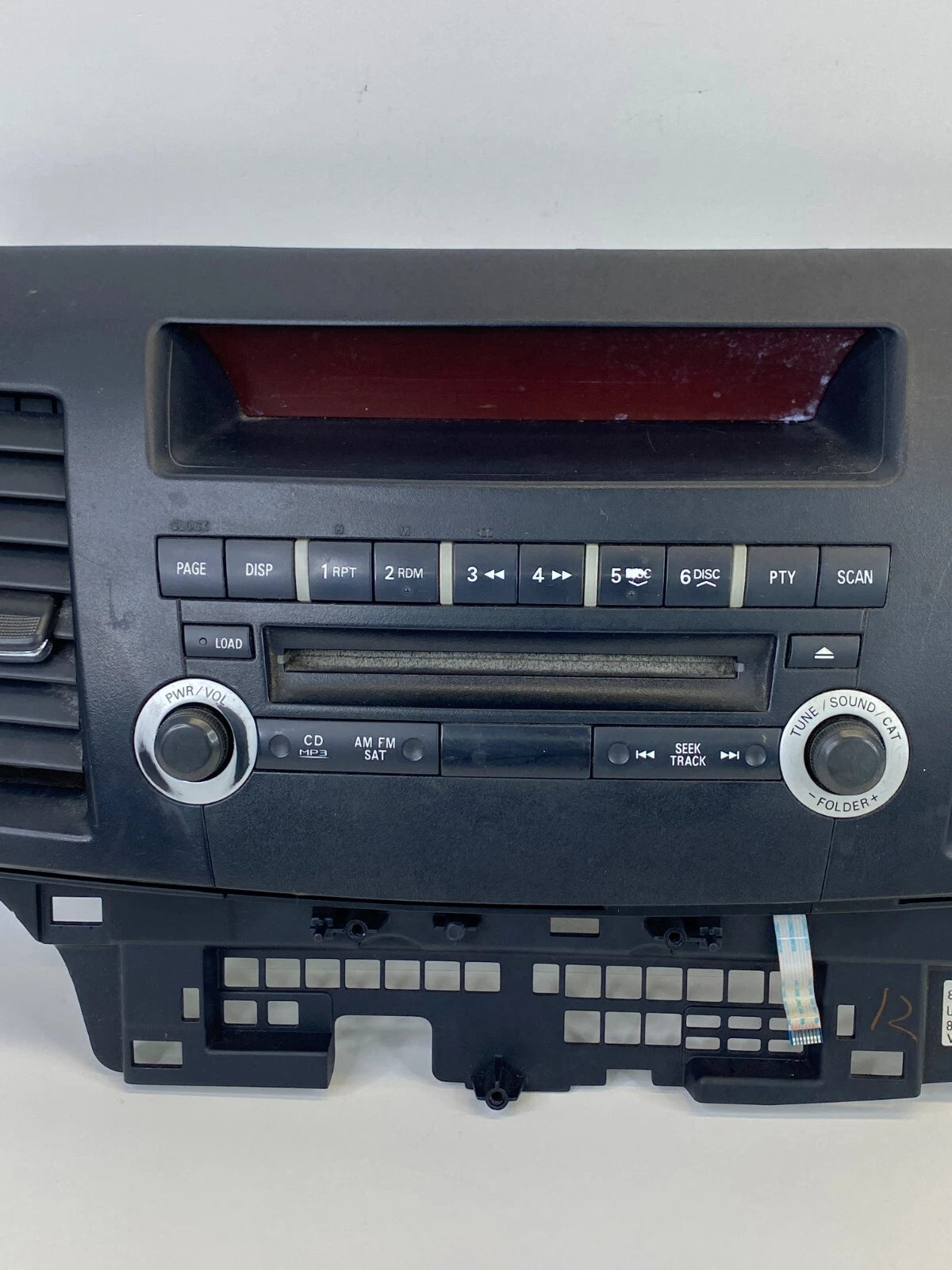 08 09 MITSUBISHI LANCER DASH PANEL RADIO AM/CD PLAYER W A/C VENTS 8002A377XA OEM