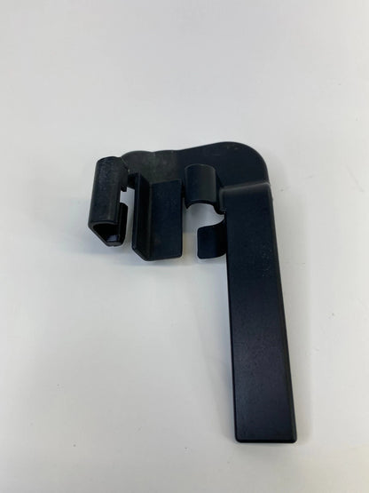 2009-2010 BMW 535I FRONT RIGHT SEAT TRACK INNER RAIL COVER TRIM CAP 52107007700