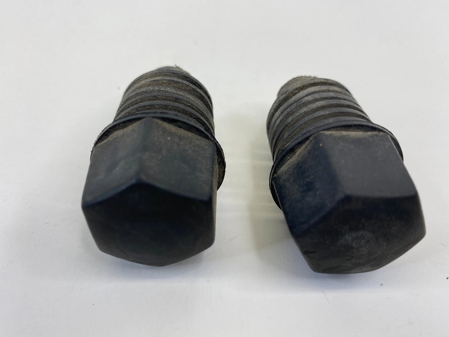 2008-2017 CHEVROLET EQUINOX HOOD RUBBER CUSHION BUFFER STOPPER BUMPER PAIR OEM