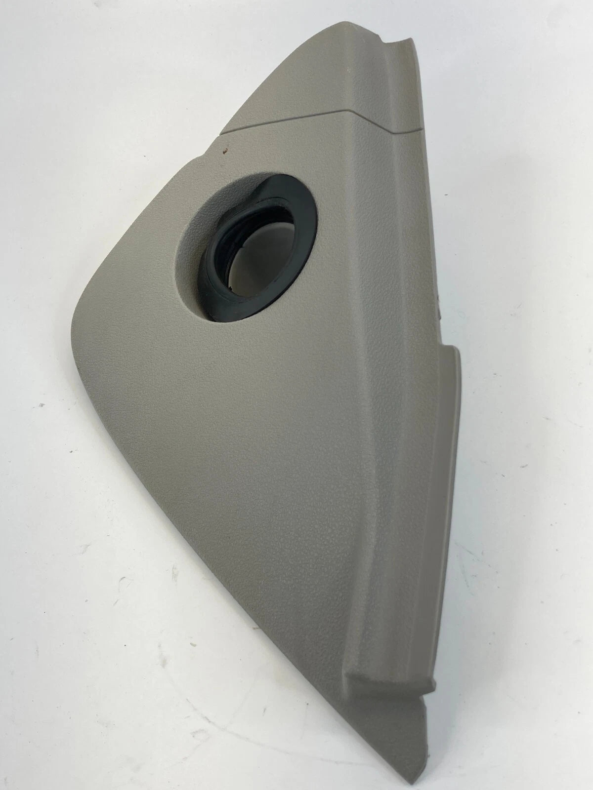 2006-2013 CHEVROLET IMPALA DASH RIGHT PASSENGER SIDE END CAP COVER TRIM BEZEL