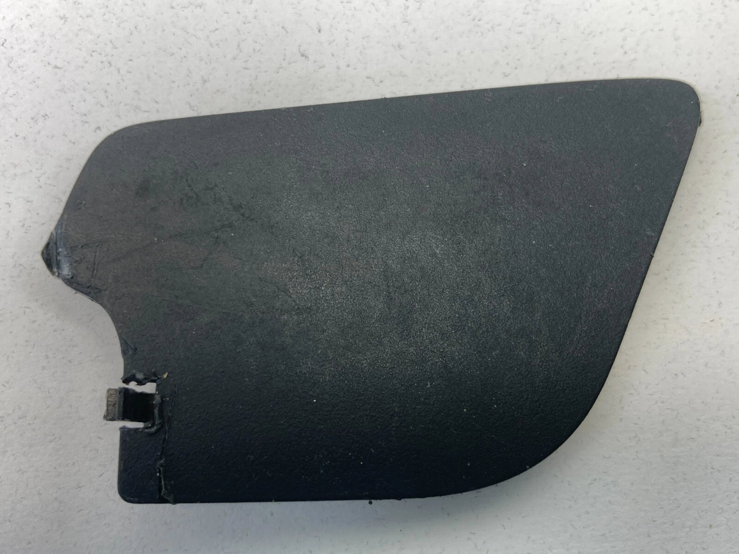 2004-2008 ACURA TL REAR LEFT SIDE DOOR HANDLE SCREW BEZEL COVER TRIM P3625302