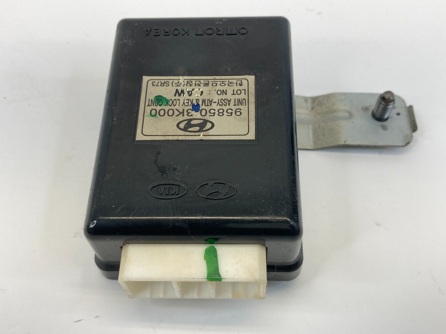 2006-2008 Hyundai Sonata 2.4L L4 A/T Key Lock Control Module 95850-3K000 OEM