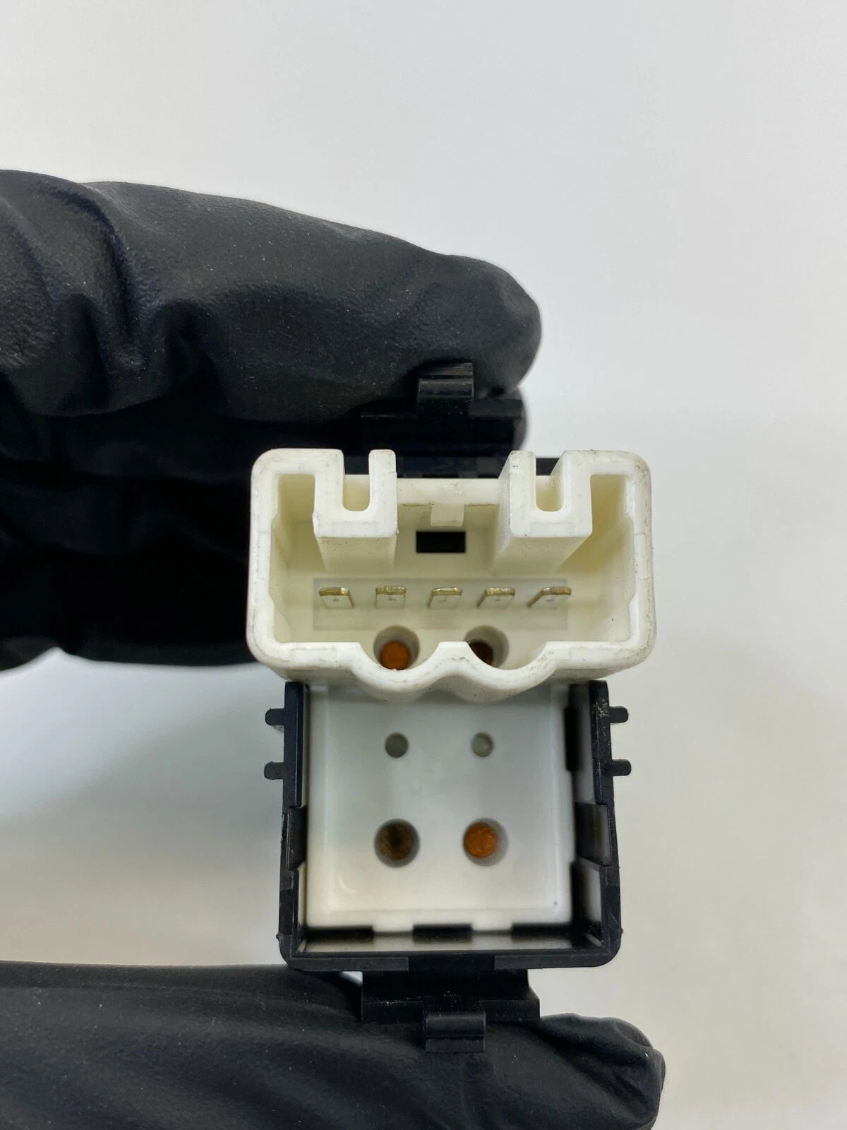 2004-2009 TOYOTA PRIUS REAR LEFT SIDE DOOR POWER WINDOW CONTROL SWITCH OEM