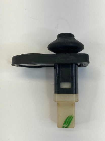 2007-2015 HYUNDAI SONATA LEFT OR RIGHT COURTESY LIGHT DOOR AJAR JAMB SWITCH OEM