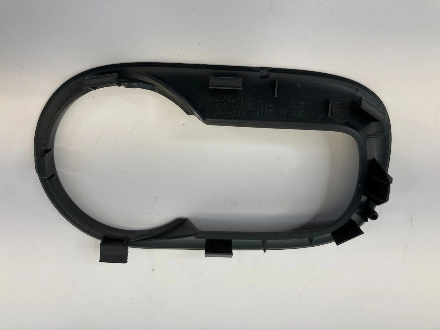 2007-2011 NISSAN VERSA REAR RIGHT DOOR INTERIOR HANDLE TRIM BEZEL 80684-EL11A