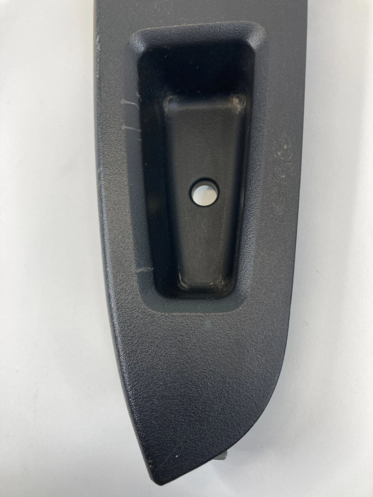 2006-2008 CHEVROLET IMPALA REAR LEFT DOOR WINDOW SWITCH BEZEL GRAB PULL HANDLE