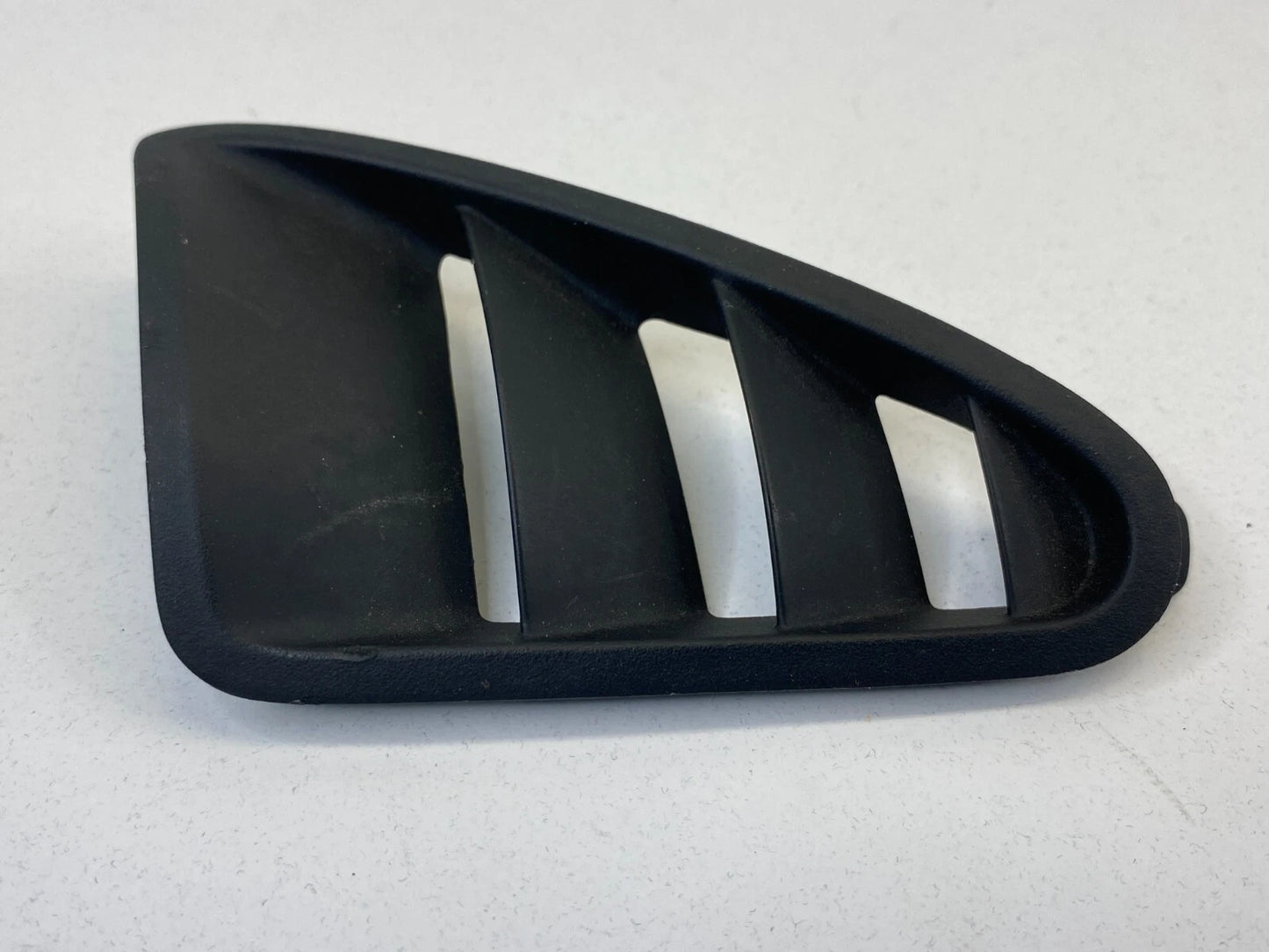 2004-2008 MAZDA 3 MAZDA3 LEFT SIDE UPPER DASH AC AIR VENT DEFROSTER GRILLE TRIM