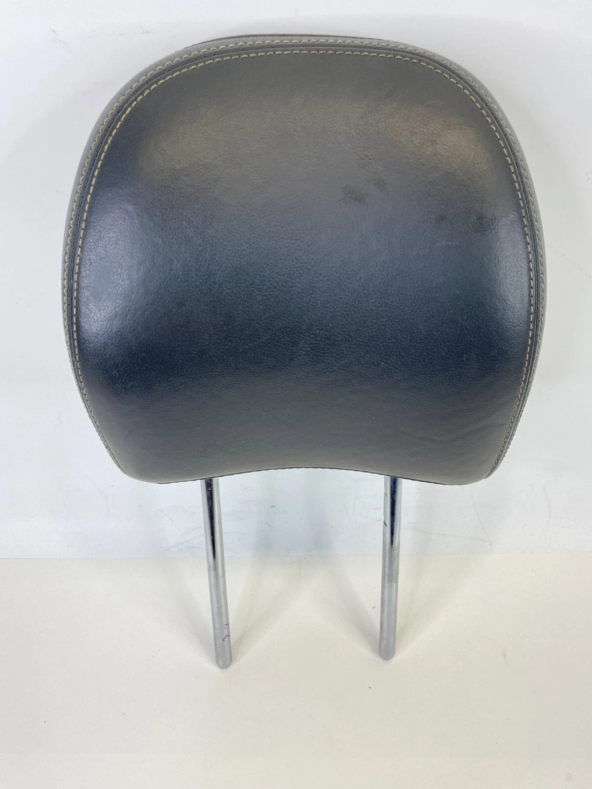 2014-2019 KIA SOUL FRONT RIGHT PASSENGER SIDE SEAT HEADREST ASSEMBLY BLACK OEM