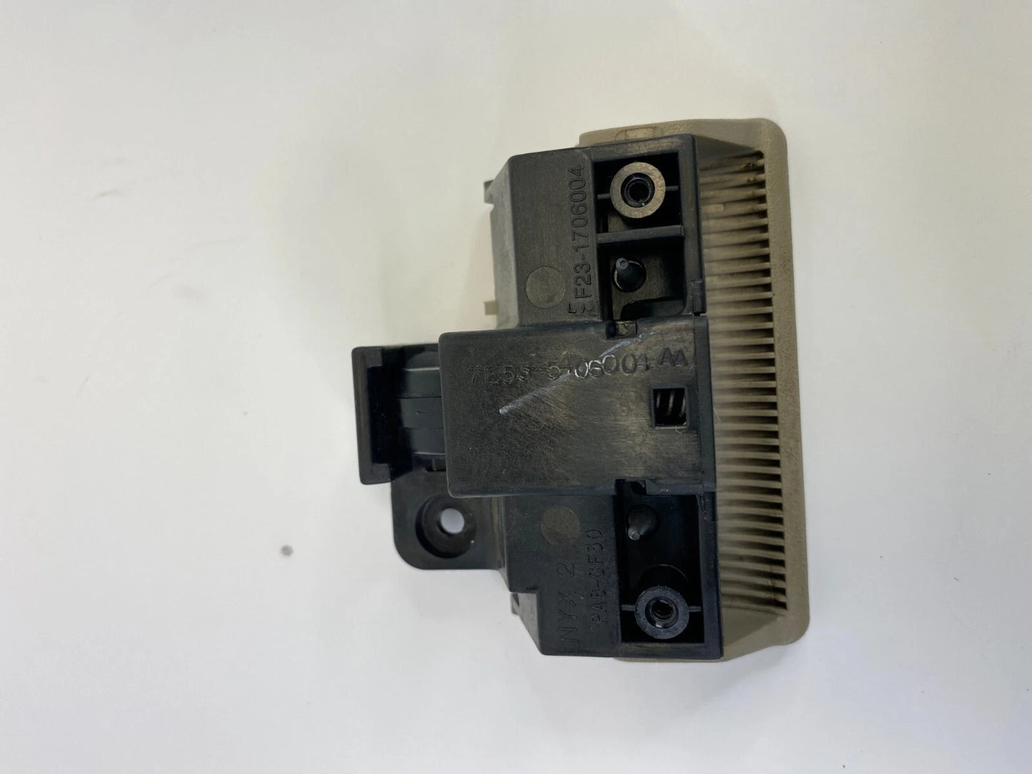 2006-2009 MERCURY MILAN GLOVE BOX COMPARTMENT LATCH LOCK HANDLE 5F23-1706004 OEM