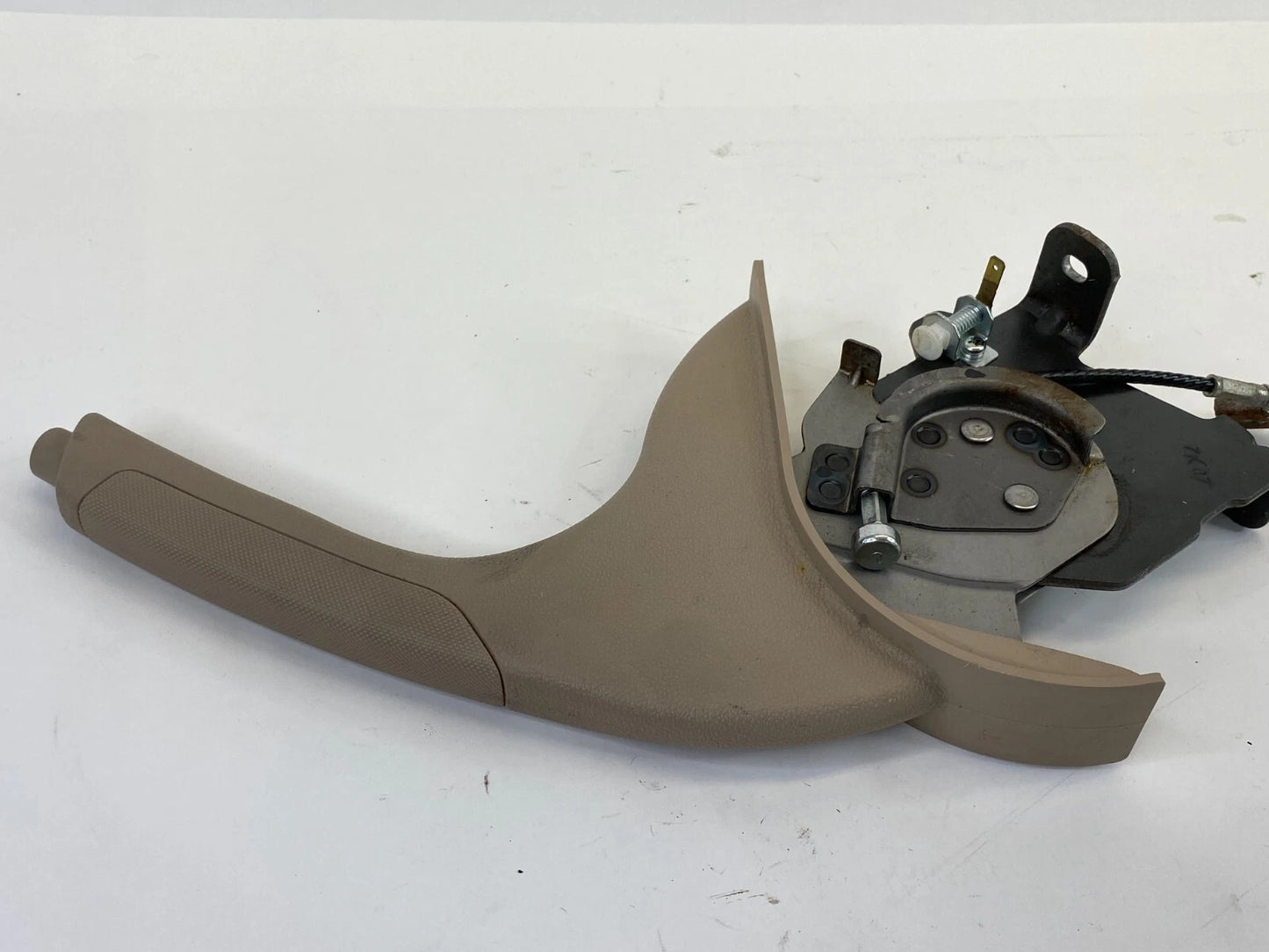 05 06 07 08 09 10 KIA SPORTAGE EMERGENCY PARKING BRAKE HANDLE LEVER ASSEMBLY OEM