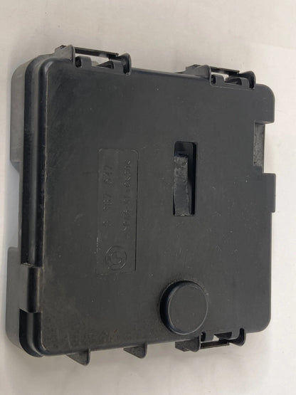 04-10 BMW X3 REAR TRUNK BATTERY CABLE JUNCTION FUSE BOX COVER TRIM CAP 8-387-547
