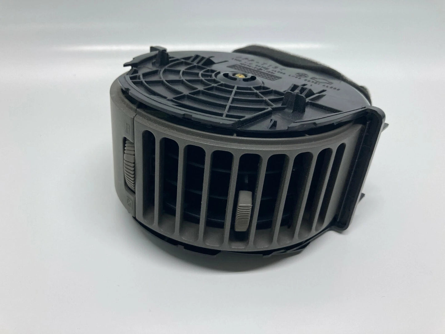2003 2004 03 04 INFINITI G35 DASH CENTER LEFT DRIVER AIR VENT E576-5171-100 OEM