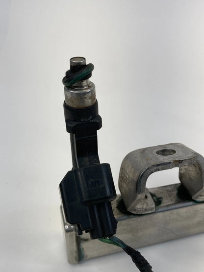 08-11 FORD FOCUS 13-20 FUSION AT FUEL INJECTION RAIL W/ INJECTORS 4M5G9D280D OEM