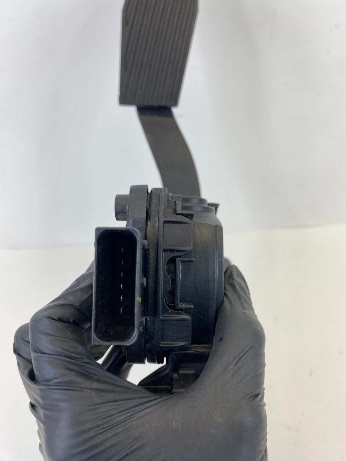 2003-2015 CHEVROLET MALIBU ACCELERATOR GAS PEDAL POSITION SENSOR 13237352 OEM