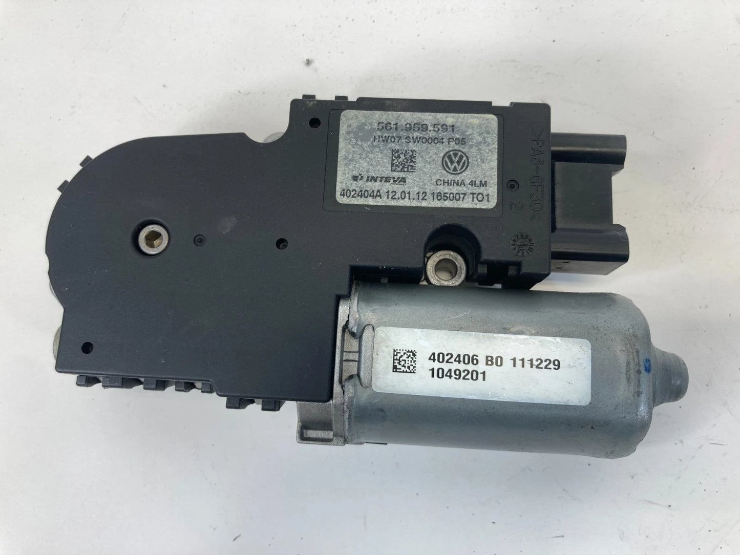 2012-2022 VW VOLKSWAGEN PASSAT SEDAN SUNROOF MOONROOF DRIVE MOTOR 561959591 OEM