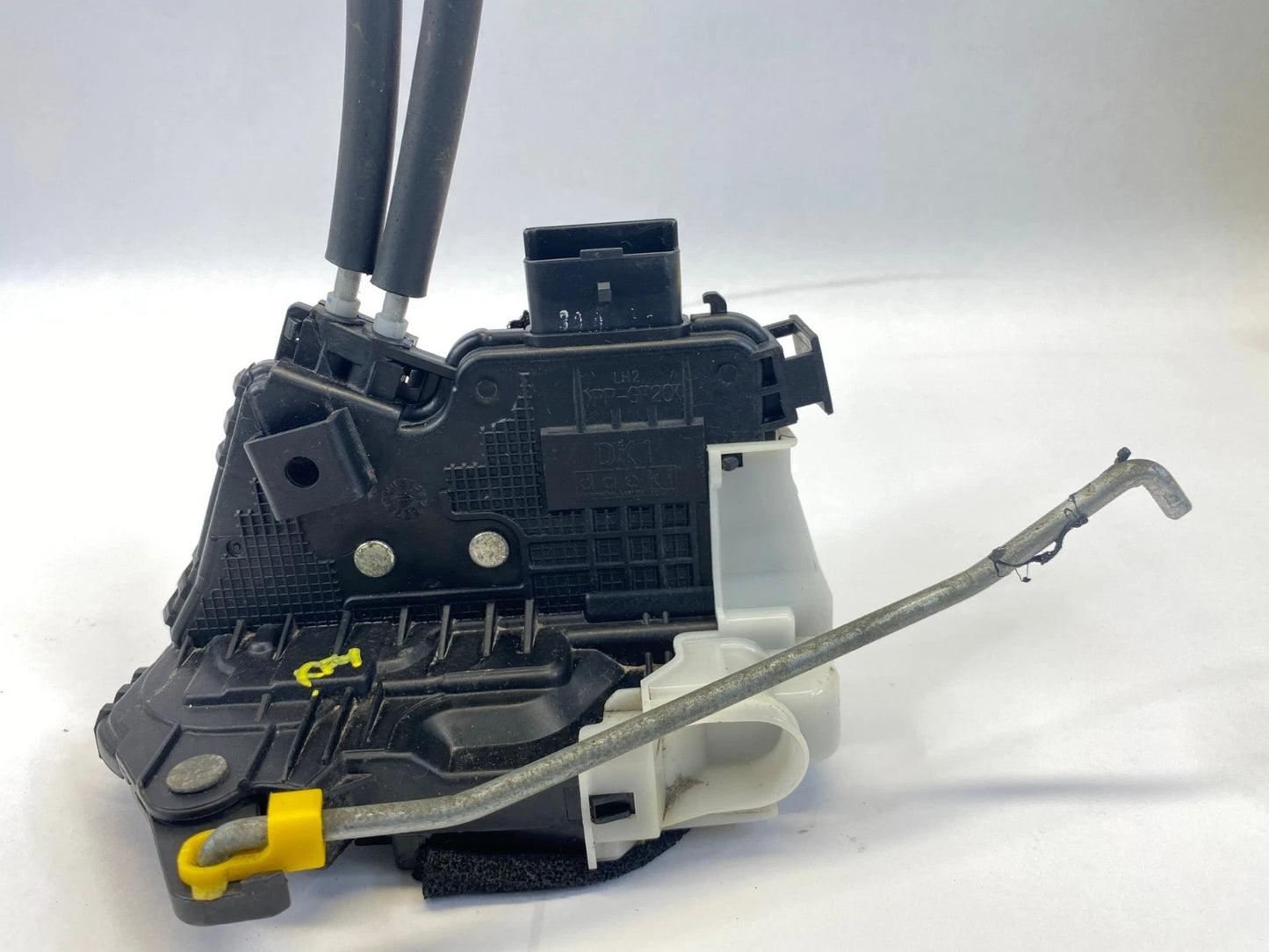 10-13 KIA FORTE REAR LEFT POWER DOOR LOCK LATCH ACTUATOR ASSEMBLY OEM 314101M020