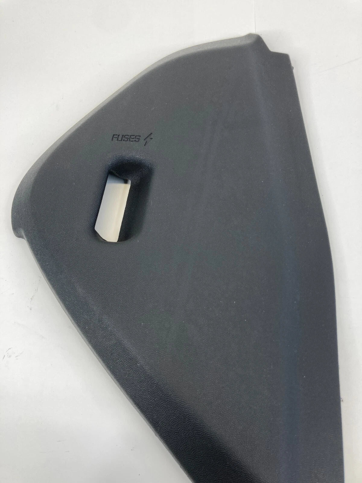 04 05 06 07 08 PONTIAC GRAND PRIX DASH RIGHT SIDE END CAP COVER 10446795 OEM