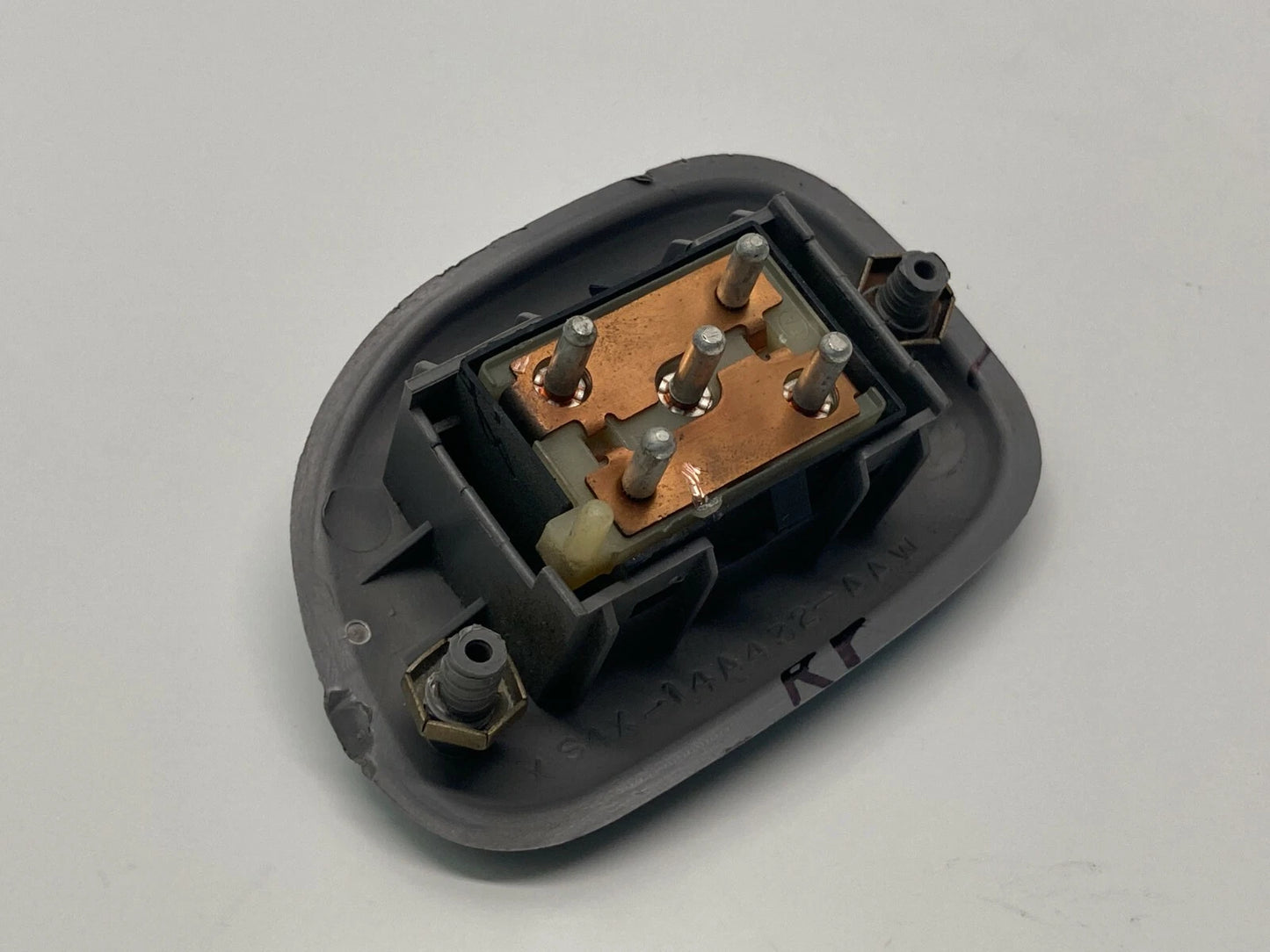 1999 2000 2001 2002 FORD ESCORT REAR RIGHT BACK SIDE WINDOW CONTROL SWITCH OEM