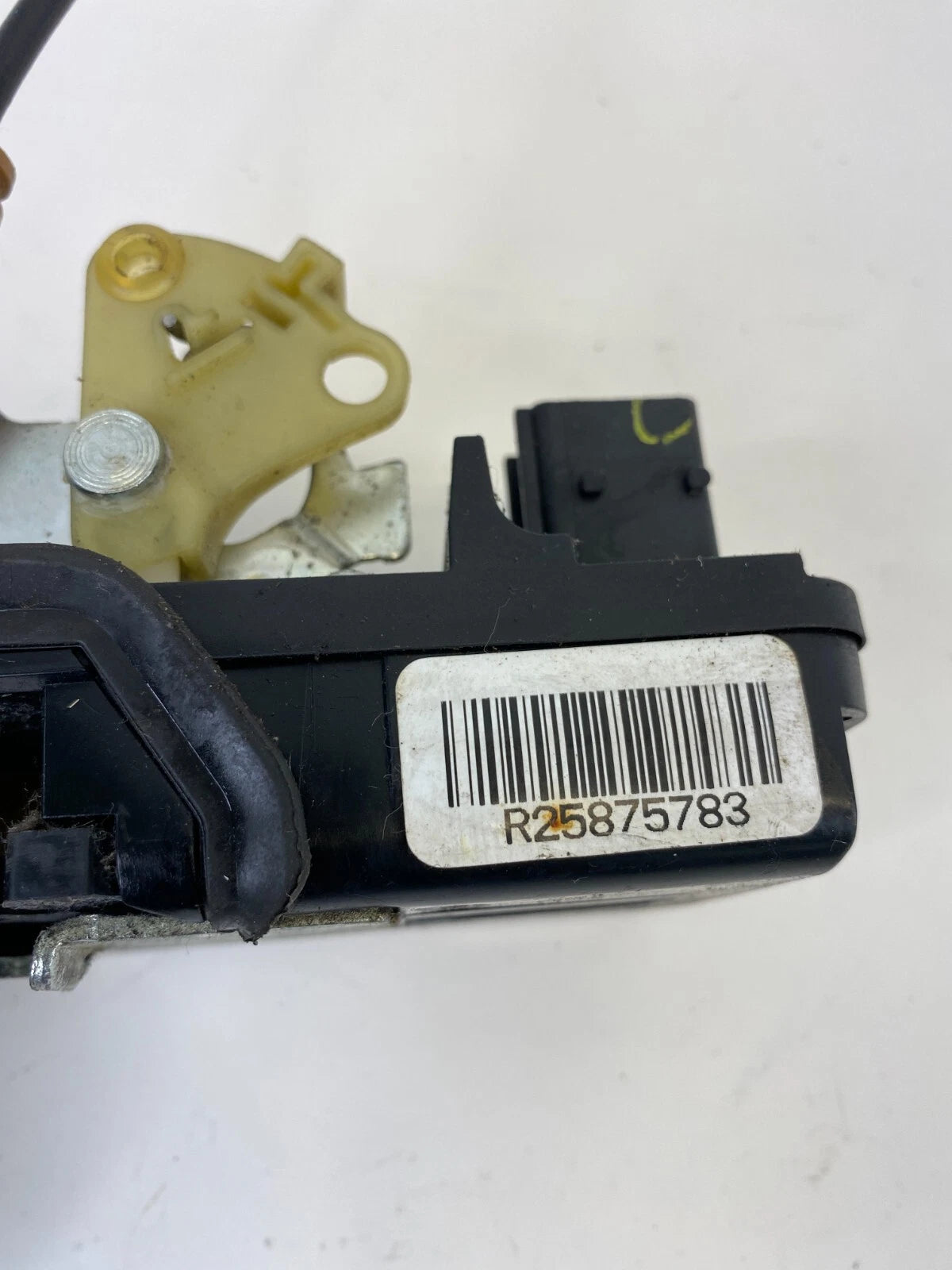 2008-2010 SATURN VUE FRONT RIGHT PASSENGER DOOR LOCK LATCH ACTUATOR 25875783 OEM