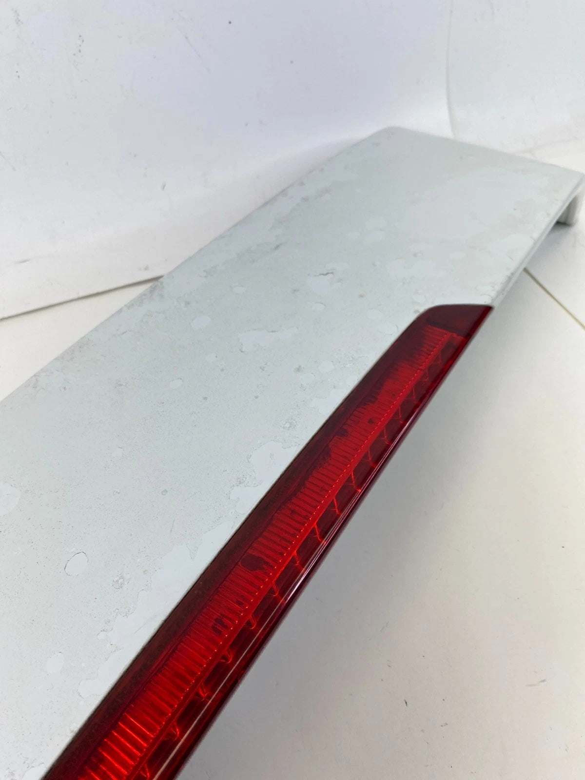 08-11 HYUNDAI ACCENT HATCHBACK REAR TRUNK SPOILER W THIRD BRAKE LIGHT 872101E200