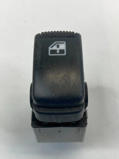 05-10 KIA SPORTAGE BACK REAR RIGHT SIDE POWER WINDOW SWITCH CONTROL BUTTON OEM