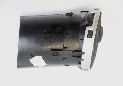 1998-2010 VW BEETLE DASH SIDE AIR VENTS PAIR LEFT RIGHT OEM 1C0819703 1C0819704