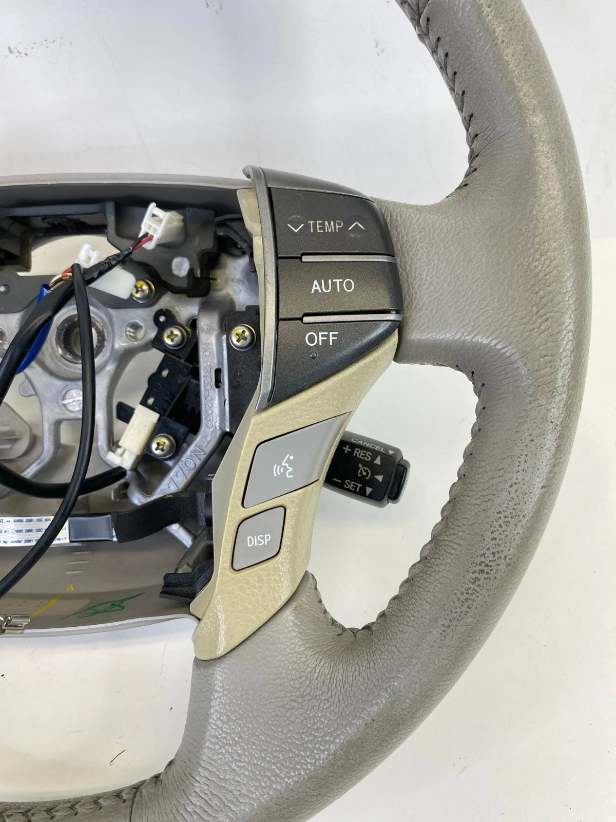 11 12 TOYOTA AVALON STEERING WHEEL W/ AUDIO CLIMATE CRUISE PHONE CONTROLS OEM