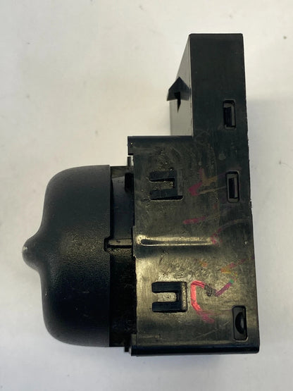 2002-2005 GMC ENVOY FRONT RIGHT PASSENGER SEAT LUMBAR SWITCH OEM