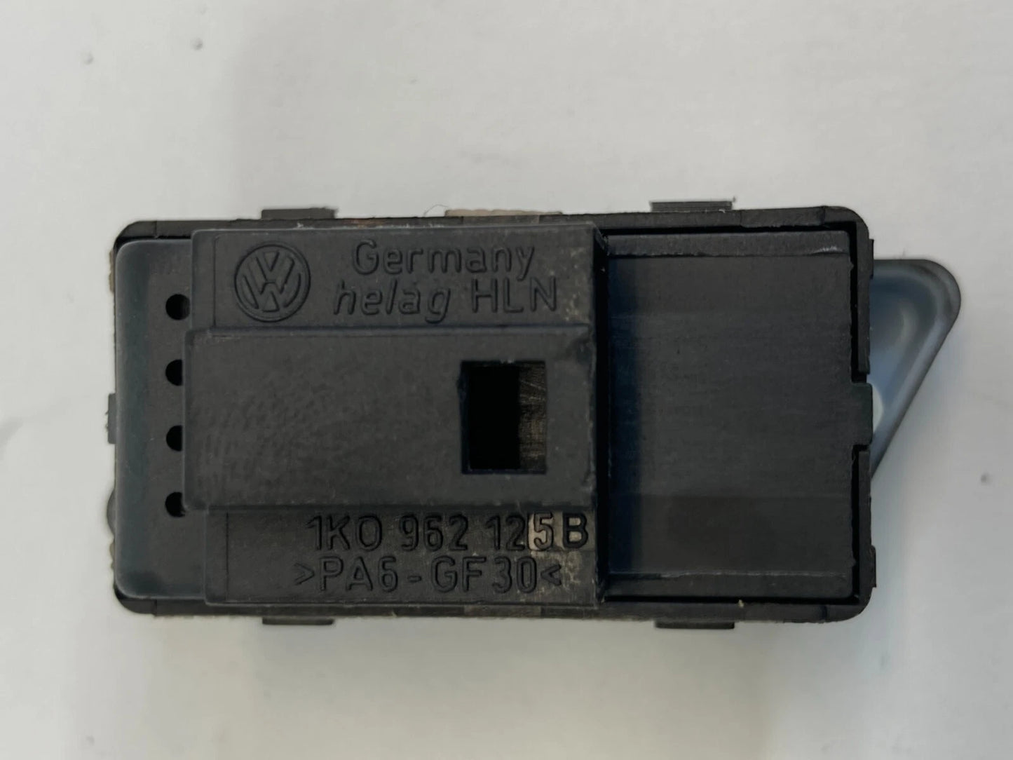 2009-2017 VW TIGUAN REAR LEFT DRIVER SIDE DOOR POWER LOCK SWITCH 1K0962125B OEM