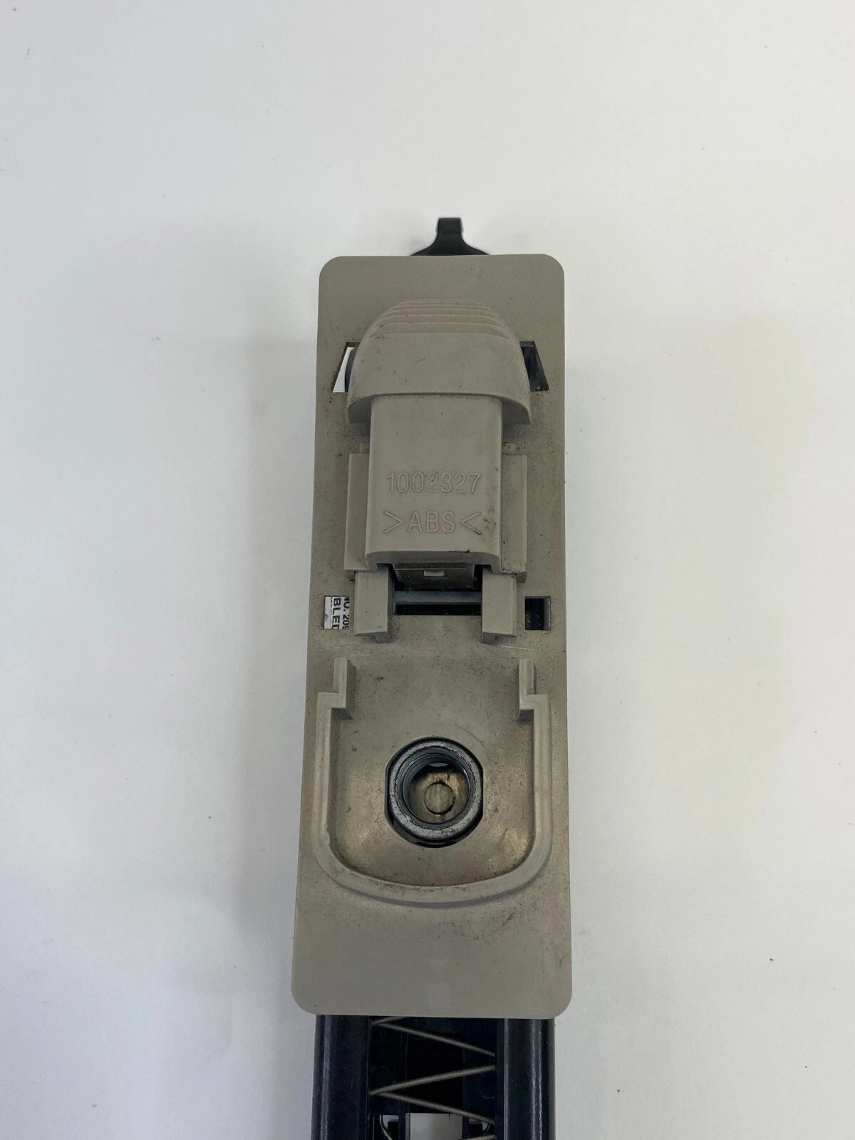 2006-2010 JEEP COMMANDER FRONT LEFT SEAT BELT HEIGHT ADJUSTER 1FS92BD1AA OEM