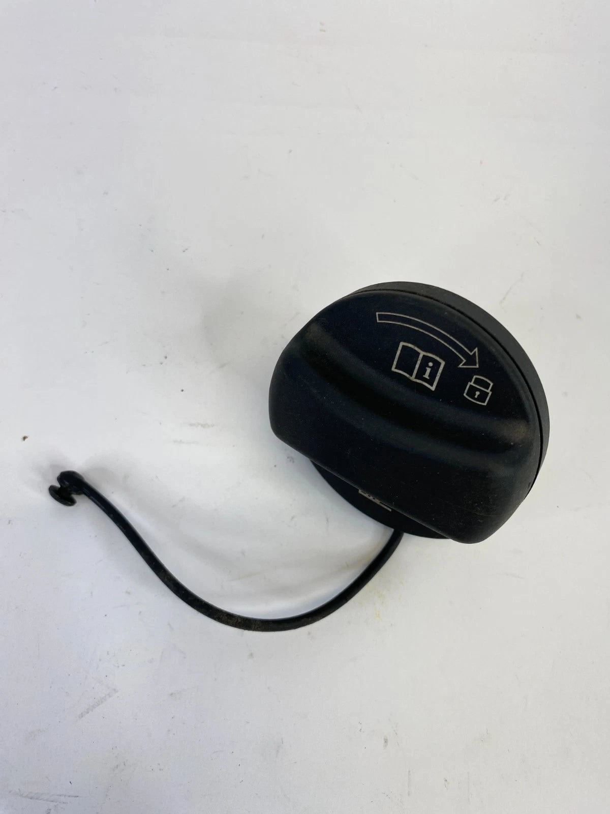 2009-2011 BMW 328I XDRIVE 07-11 BMW 328I SEDAN FUEL FILLER GAS CAP COVER LID