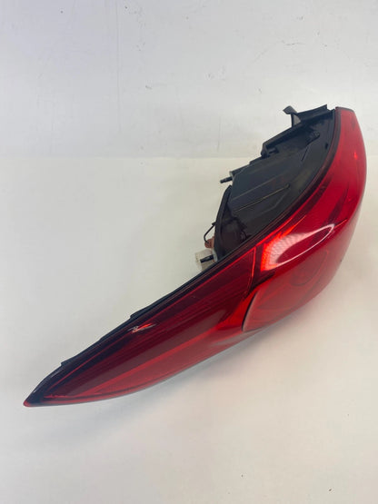 2015-2017 HYUNDAI SONATA LEFT OUTER QUARTER TAIL LIGHT TAILLIGHT 92401-C2000 OEM