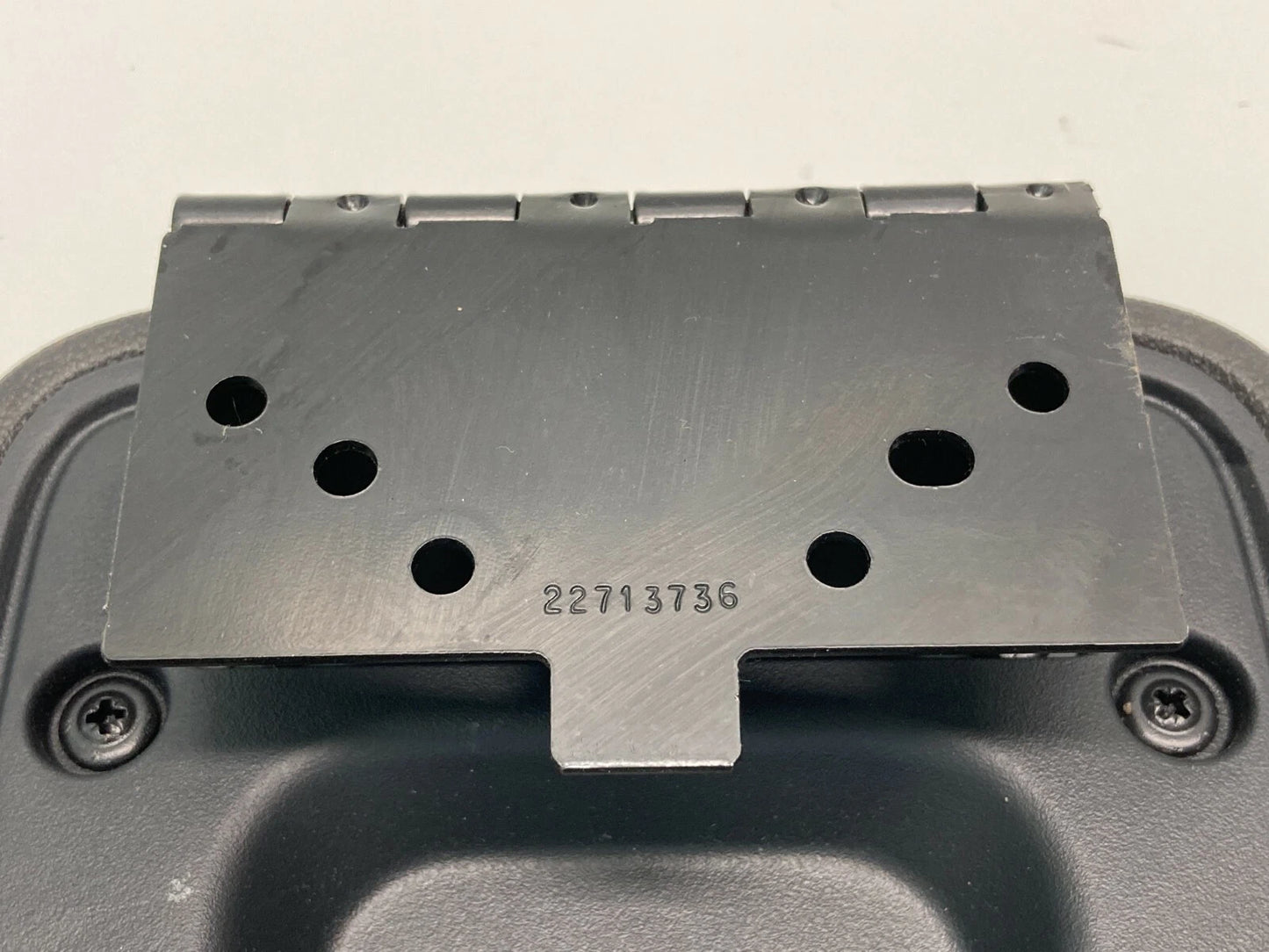 05 06 07 08 09 10 PONTIAC G6 CENTER CONSOLE ARM REST ARMREST LID 22713736 OEM