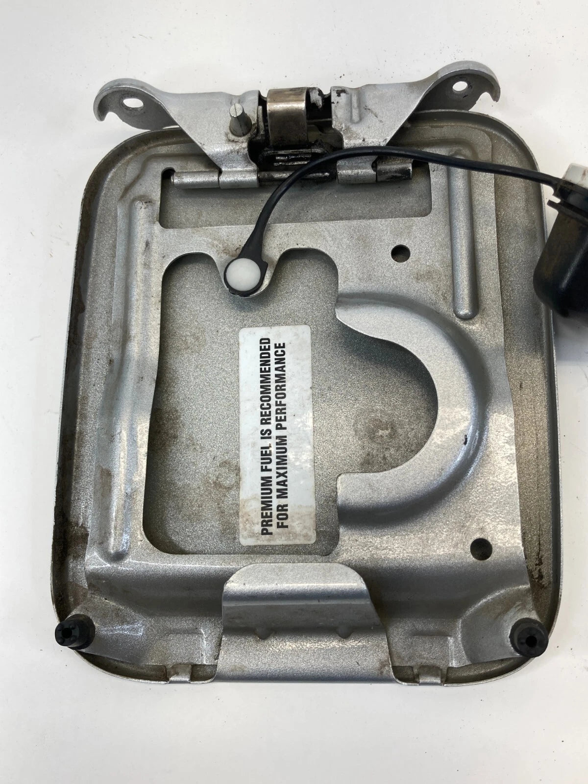 2004-2010 INFINITI QX56 FUEL FILLER GAS DOOR LID COVER W/ TANK CAP OEM