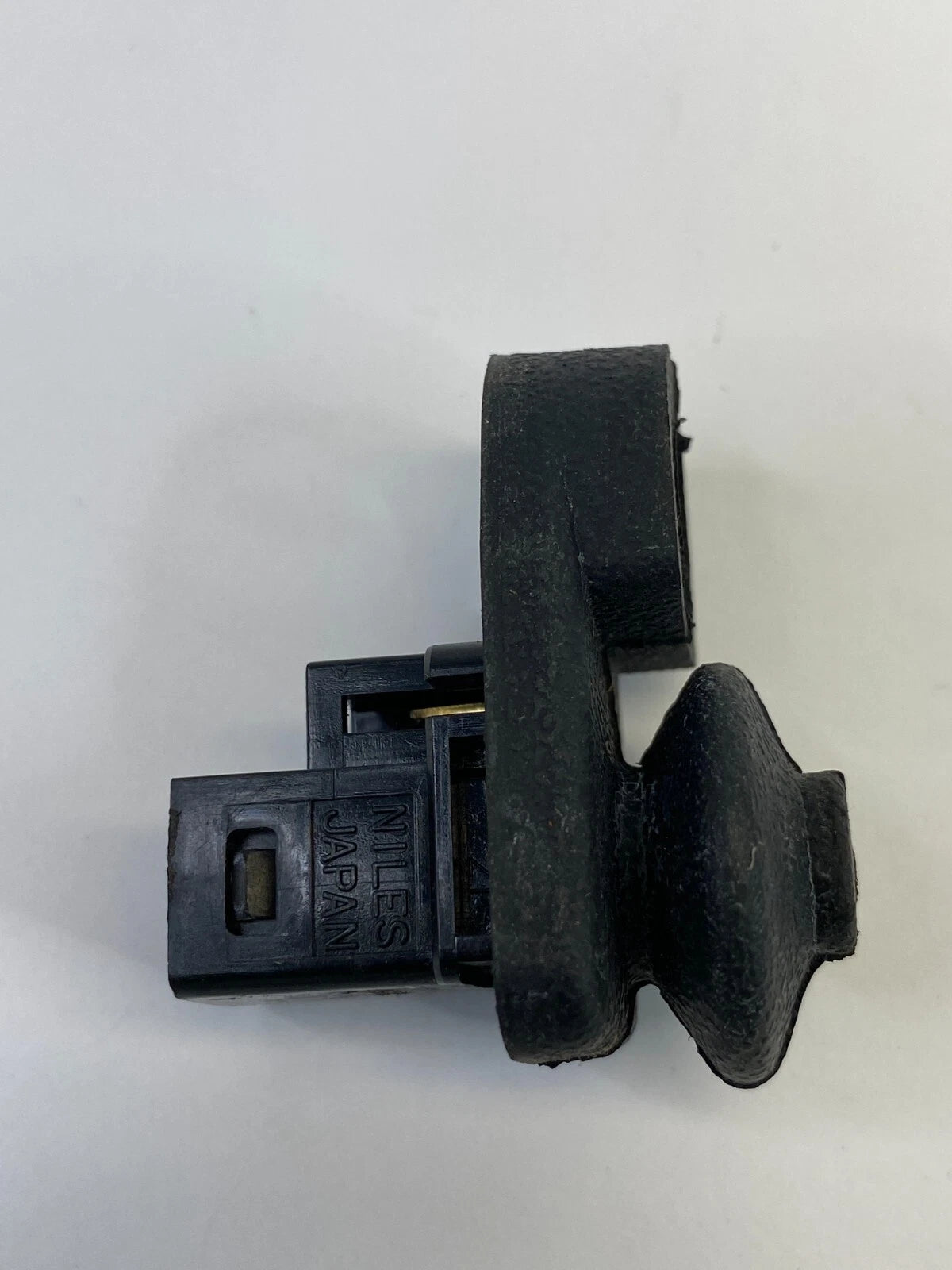 2003-2008 INFINITI G35 SEDAN REAR LEFT DOOR AJAR JAMB LIGHT LAMP SWITCH BUTTON