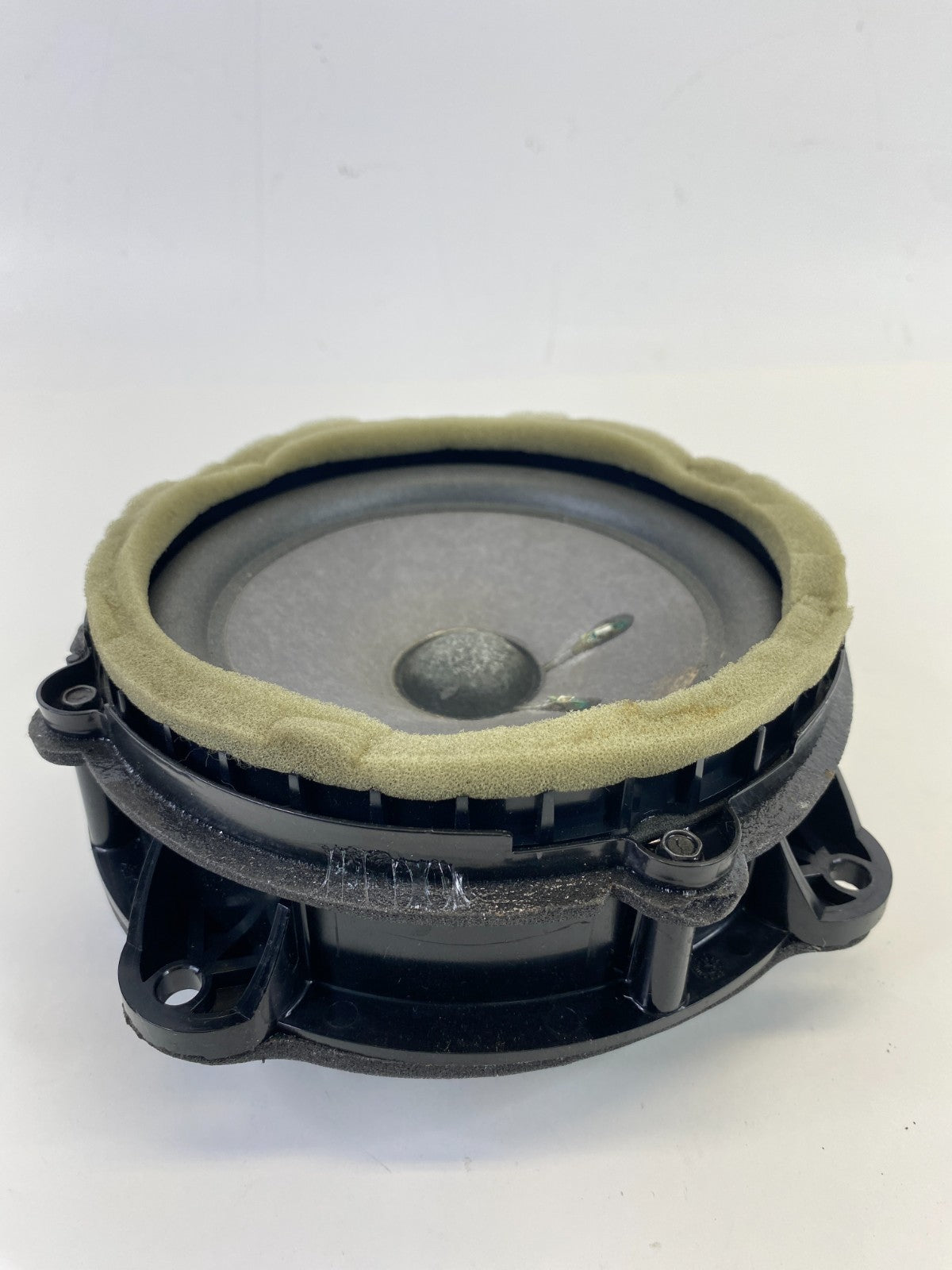 2007-2009 Cadillac SRX Front Driver Door Speaker Left or Right Bose 15941727 OEM