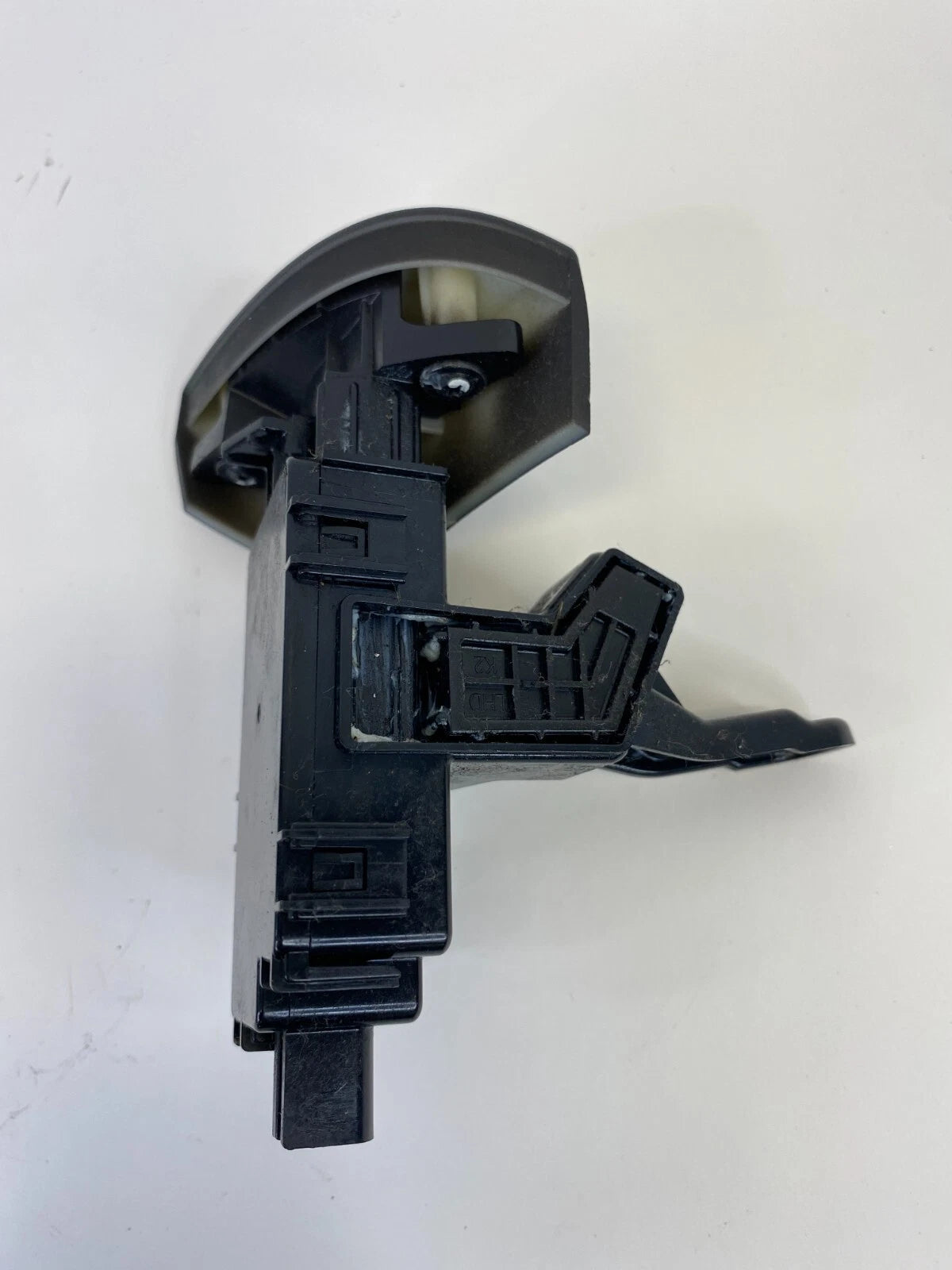 2014 2015 2016 KIA SOUL WAGON GLOVE BOX RELEASE BUTTON SWITCH OEM