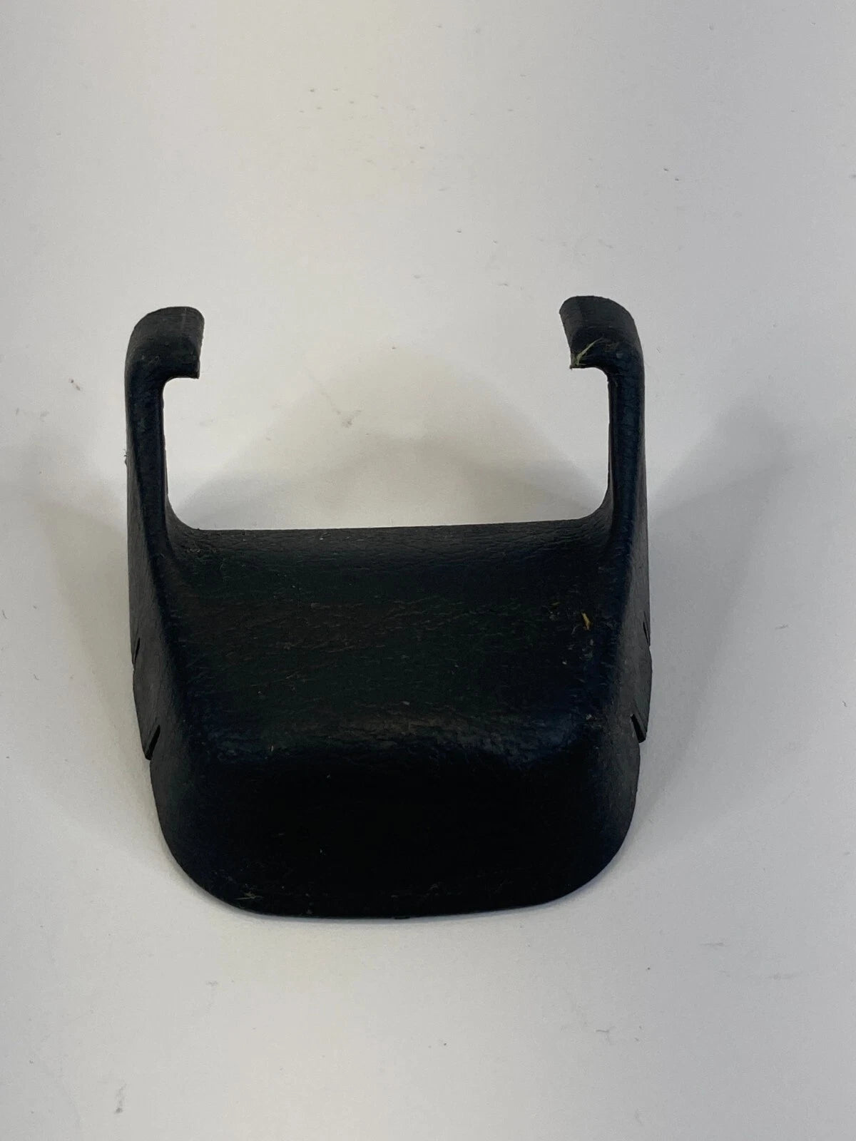 99-03 LEXUS RX300 FRONT LEFT DRIVER SIDE SEAT TRACK END COVER TRIM 72123-48020
